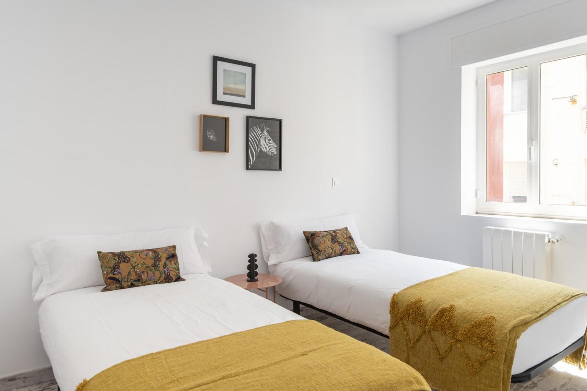 Apartamento De 4 Habitaciones En El Centro Santander Eksteriør billede