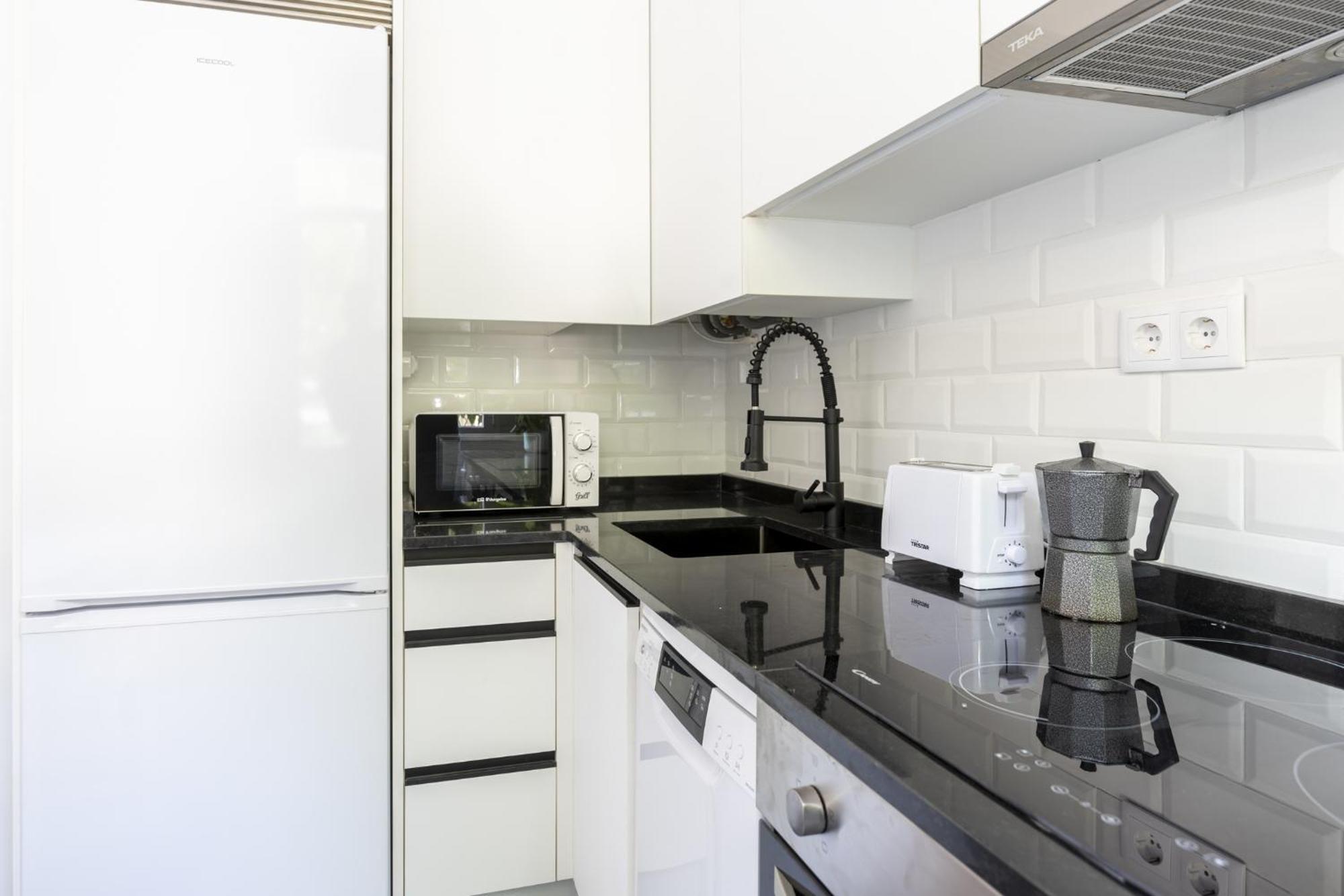 Apartamento De 4 Habitaciones En El Centro Santander Eksteriør billede